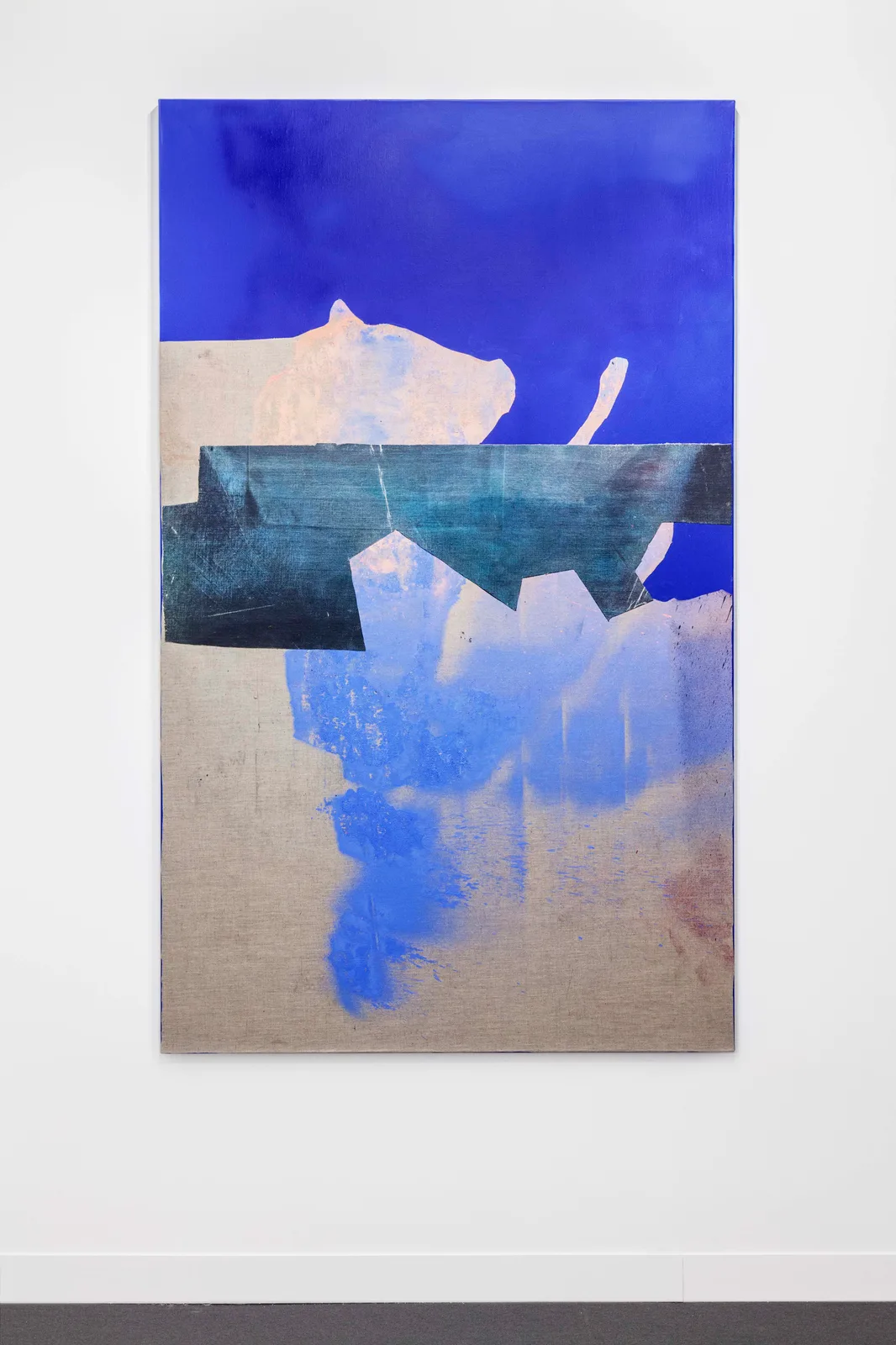 Execution of a painting (blue)