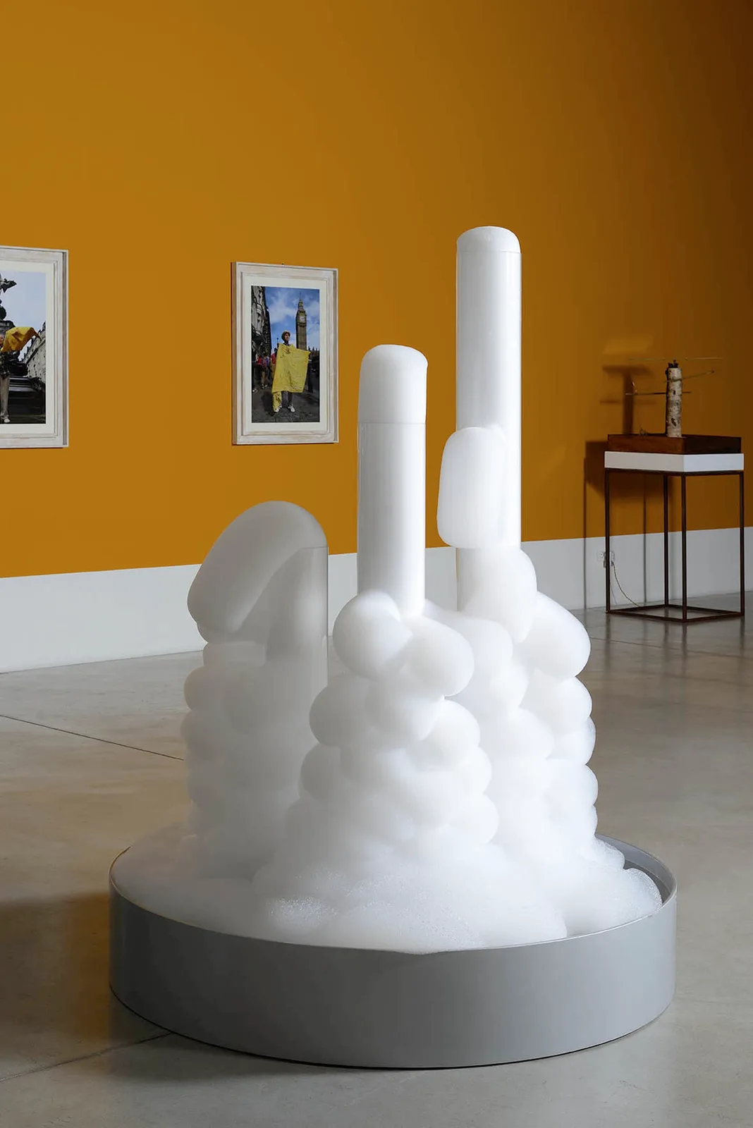 Cloud Canyons (Bubble machines auto-creative sculptures)