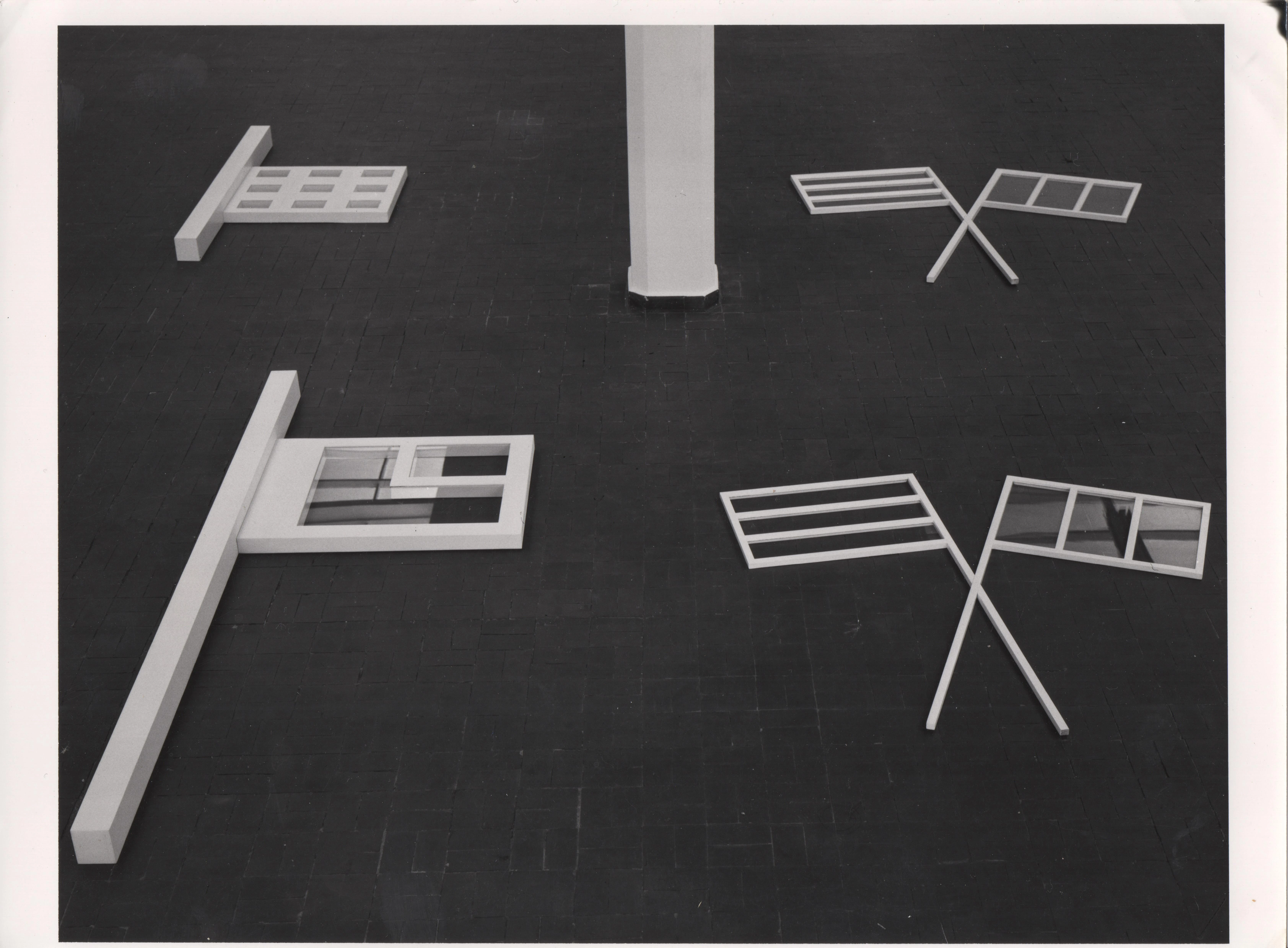 Untitled (Bandiere) / Exhibition view