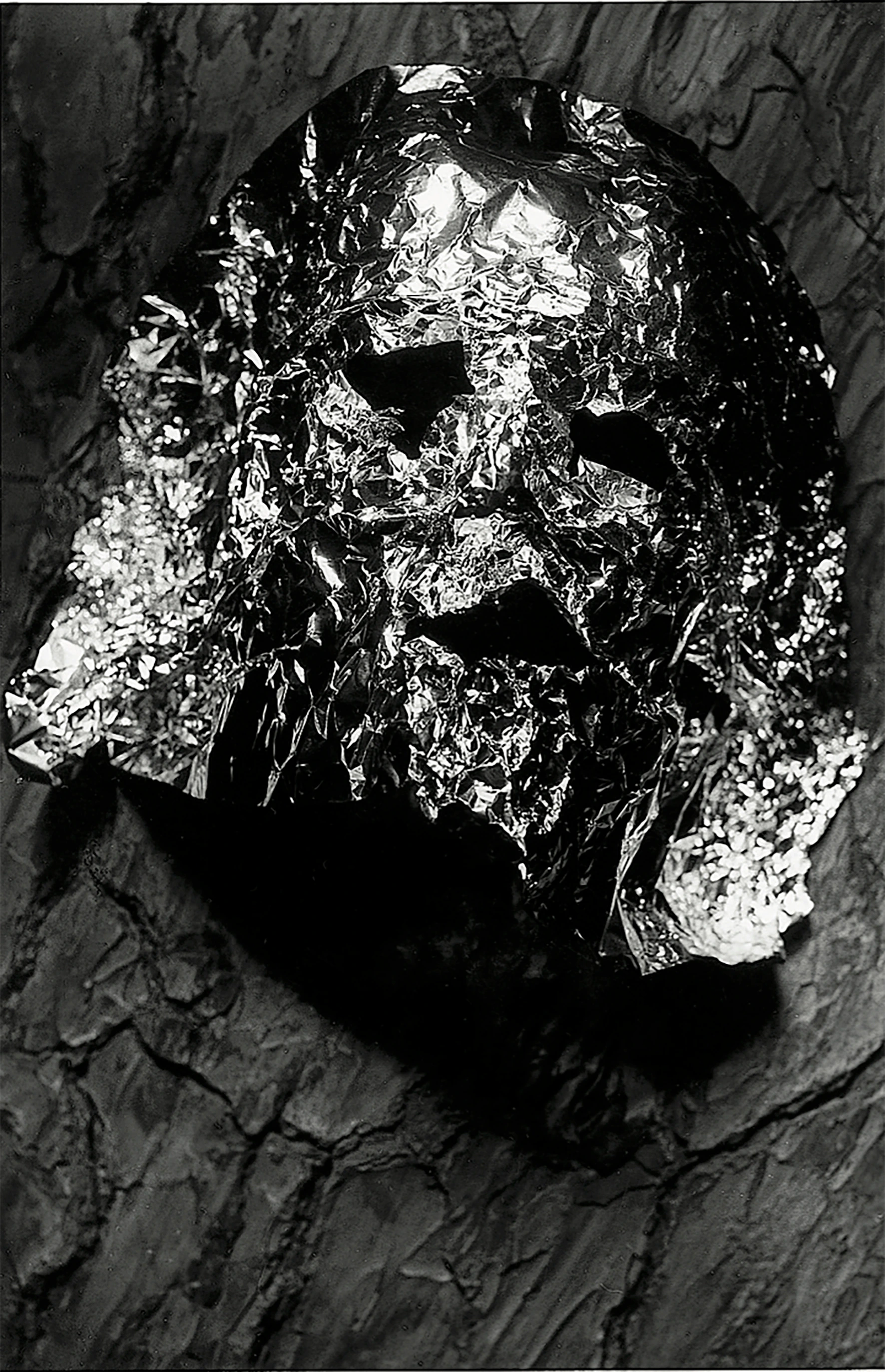 Autoportrait sous le masque 185