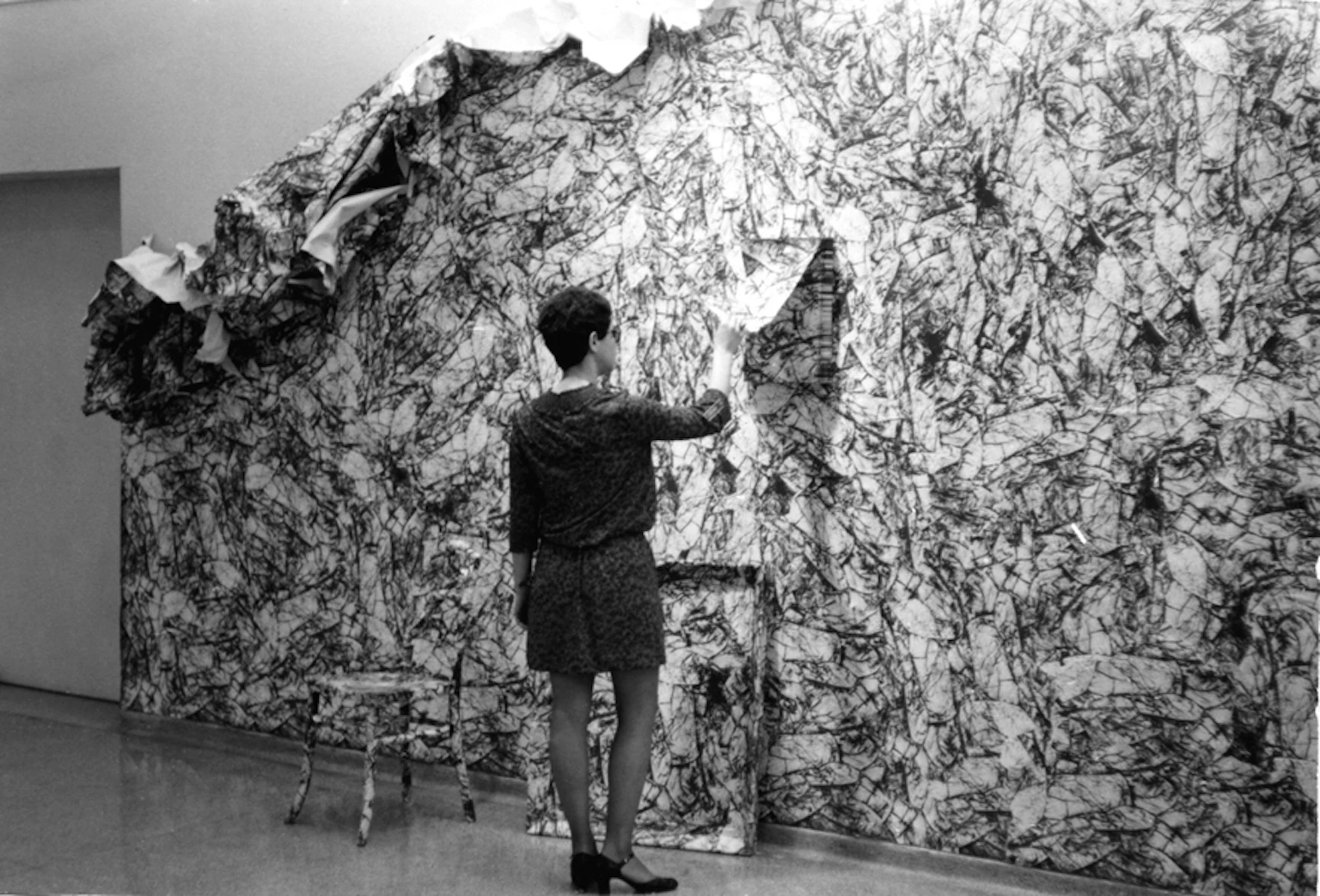 Wrinkle (single wall instalation)