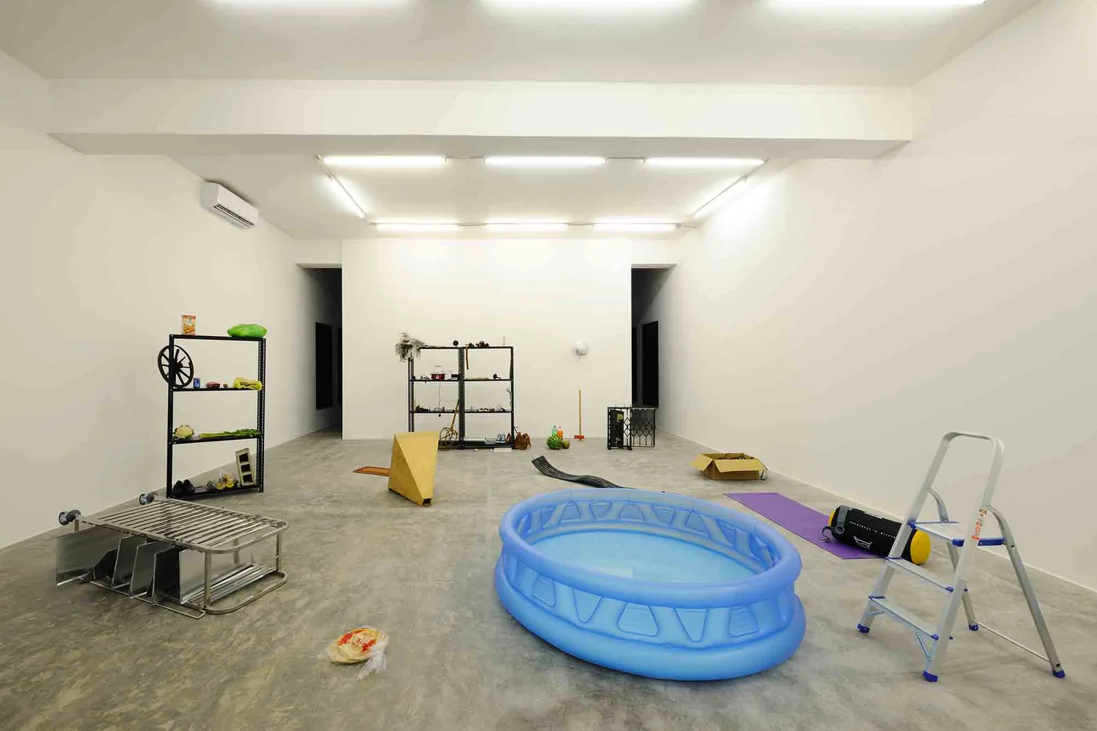 Sfeir-Semler Gallery