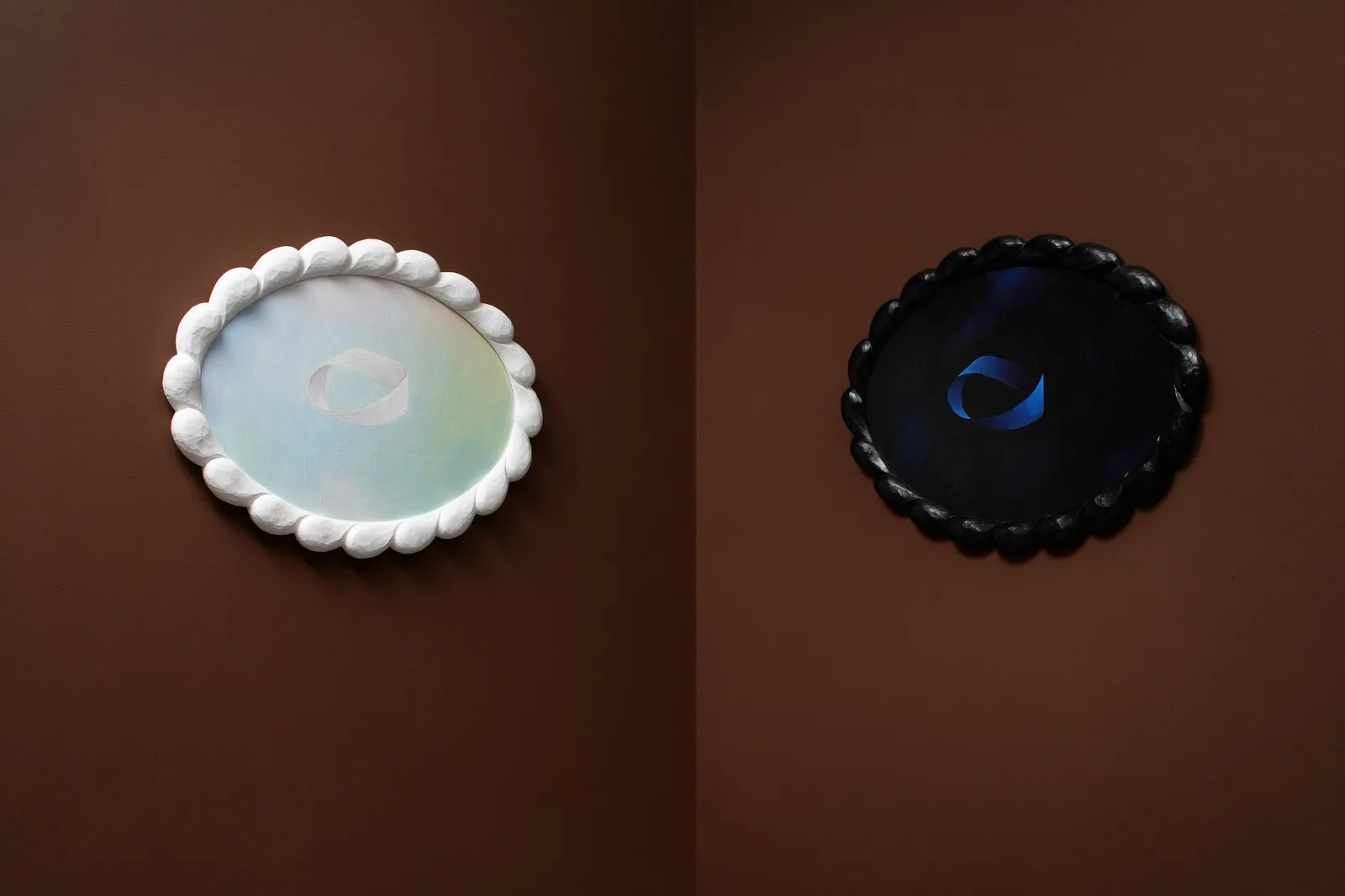 Moebius strip (day and night)