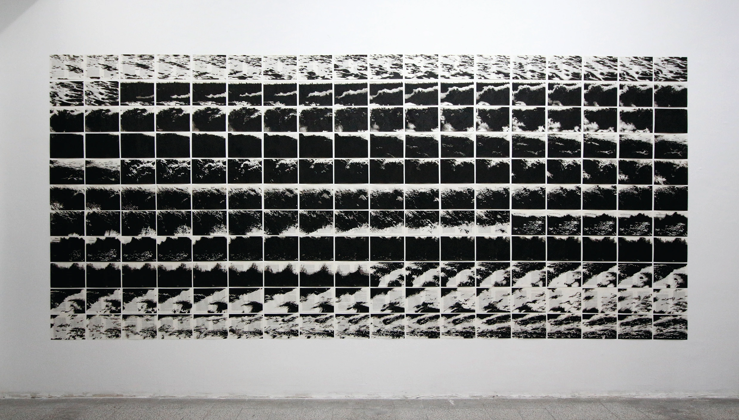 Sequence Waves-series Uncontained Images-sequence of 204 drawings