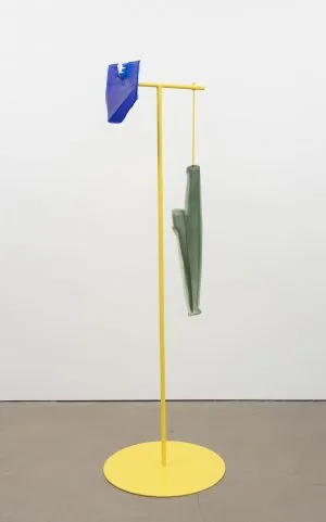 Untitled (torso e perna)
