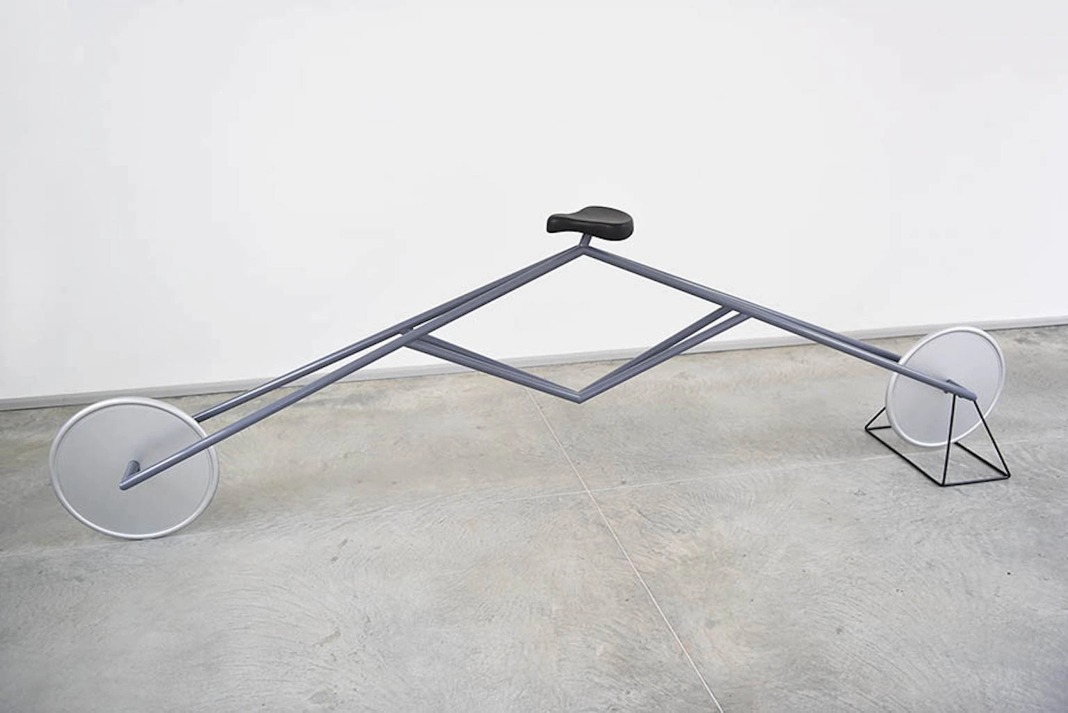 RHOMBUS FRAME BICYCLE_MODEL 69