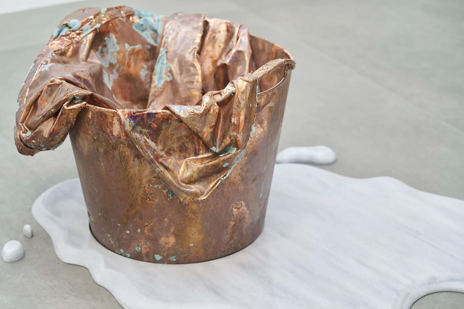 Dirty clothes and water (III)