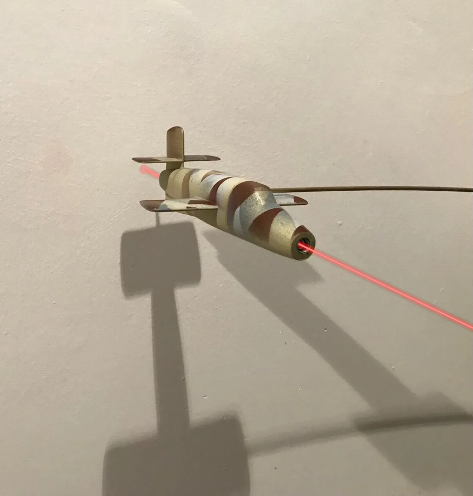Aereo-razzo Bachem Natter con punti laser