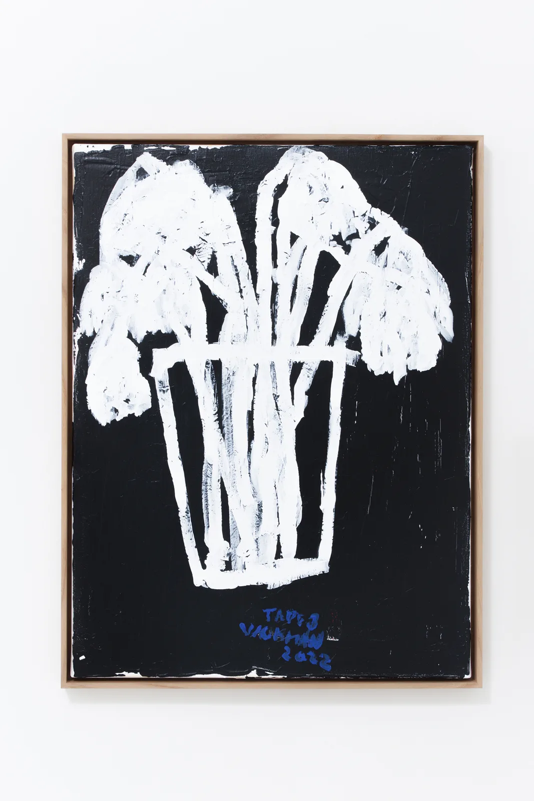 The Vaze And White Flowers