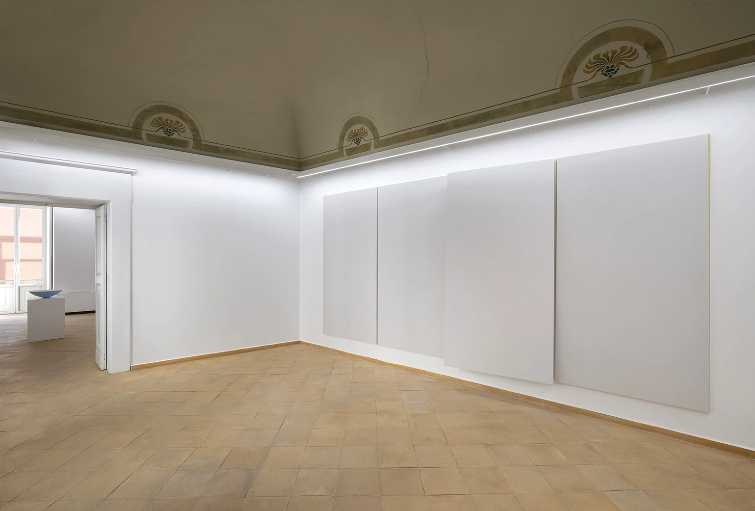 Installation View, Ettore Spalletti, Vistamare Pescara