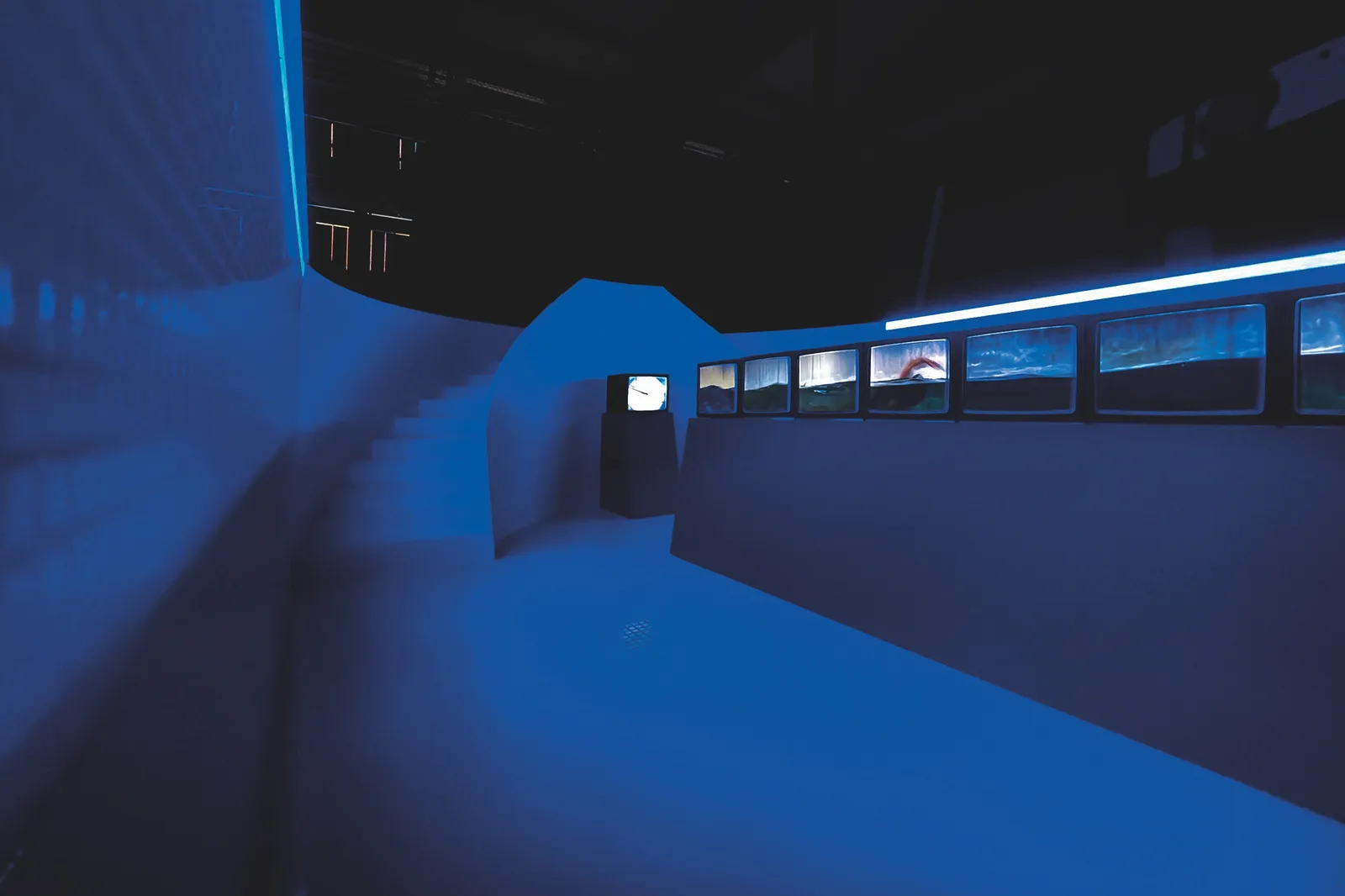 Maquette in scala 1:10 del videoambiente Il nuotatore (va troppo spesso ad Heidelberg)