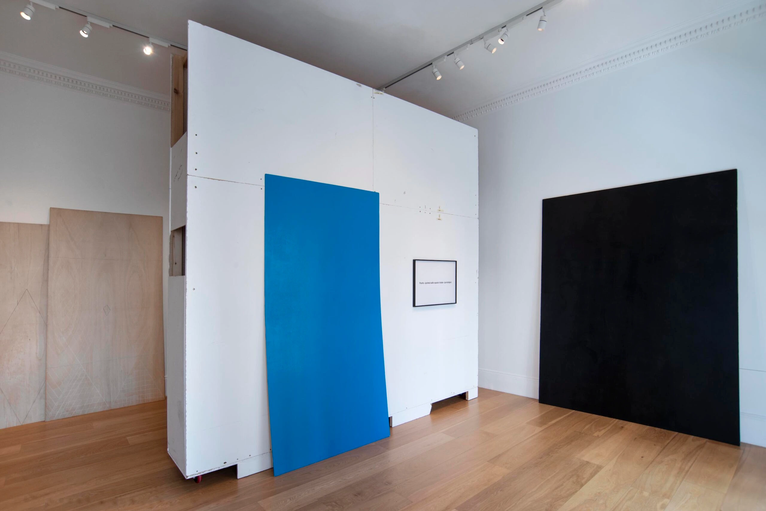Sheets from "Fogli da un taccuino di legno", installation