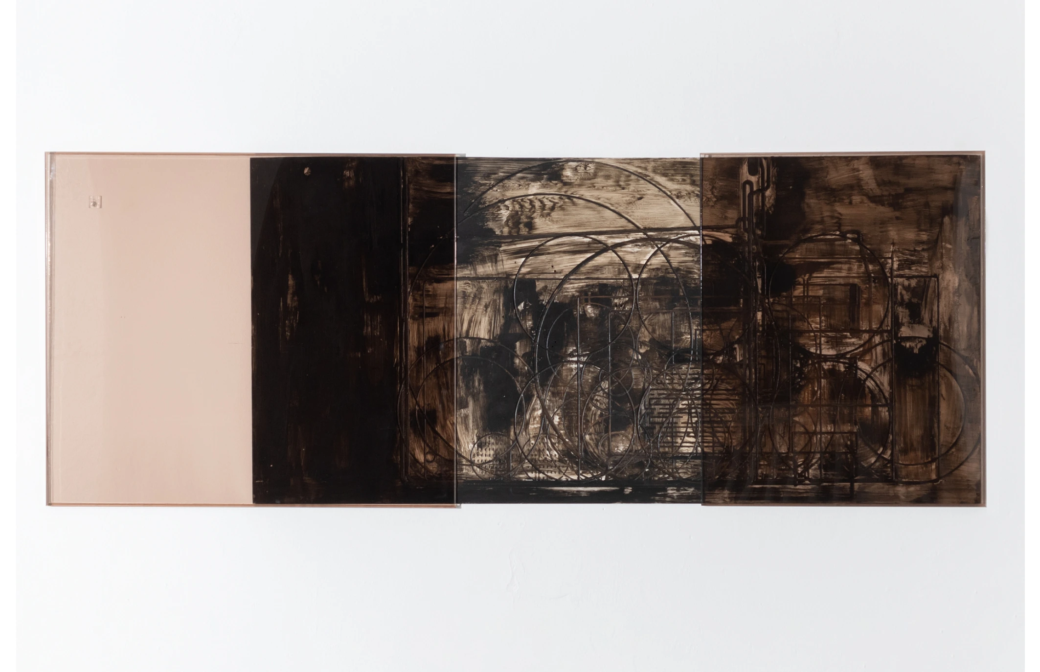 Marie Matusz The street is big and sad like a boulevard