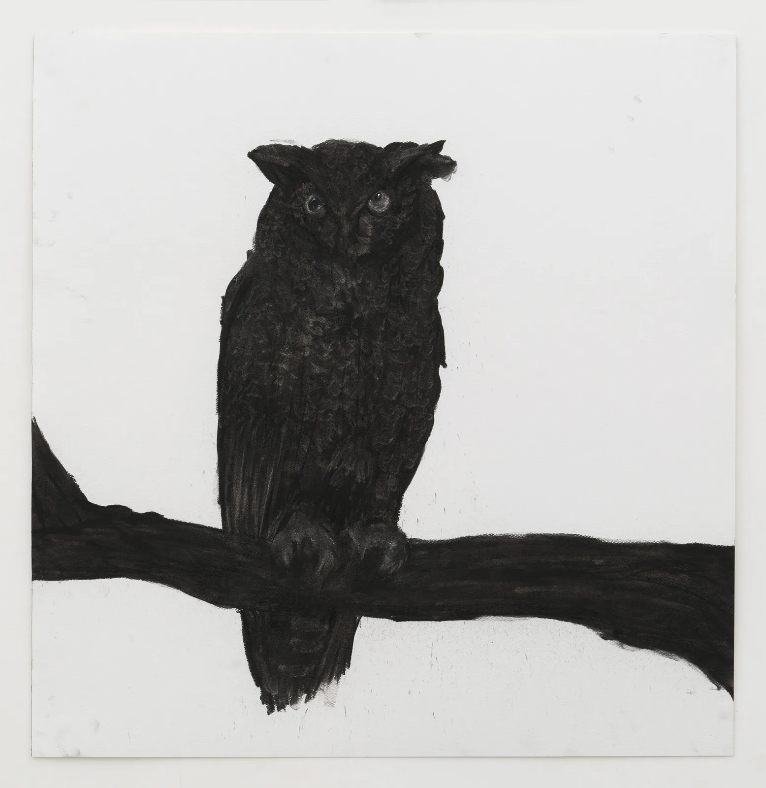 The Night Waits for Eight Hour di Felix Shumba, disegno a carboncino su carta, 2024 – Artissima 2025