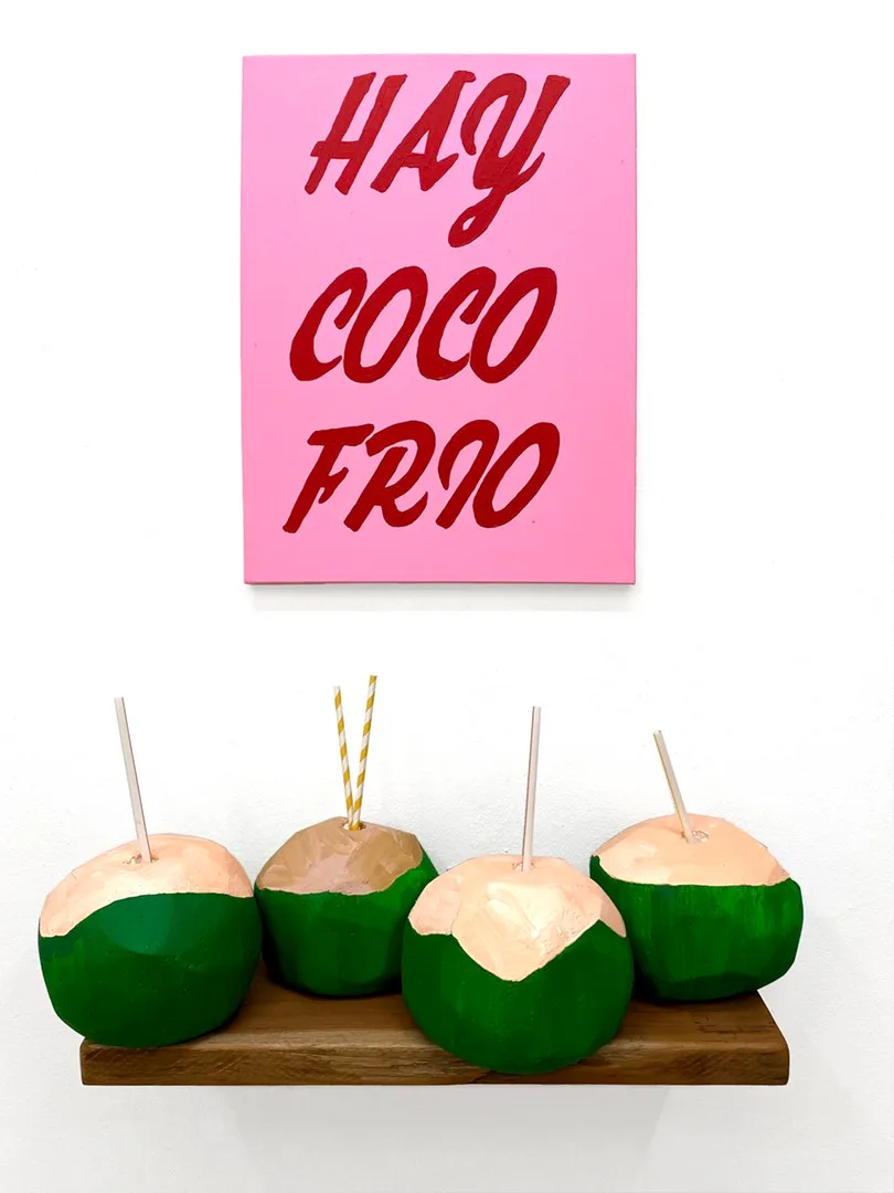 Hay Coco Frio (Signs)